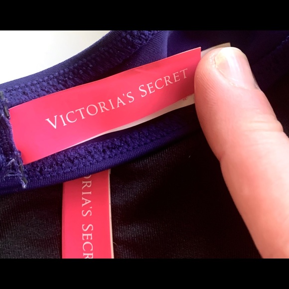 Victoria’s Secret Bandeau & Cheeky Bottom Bikini Set - Picture 7 of 7